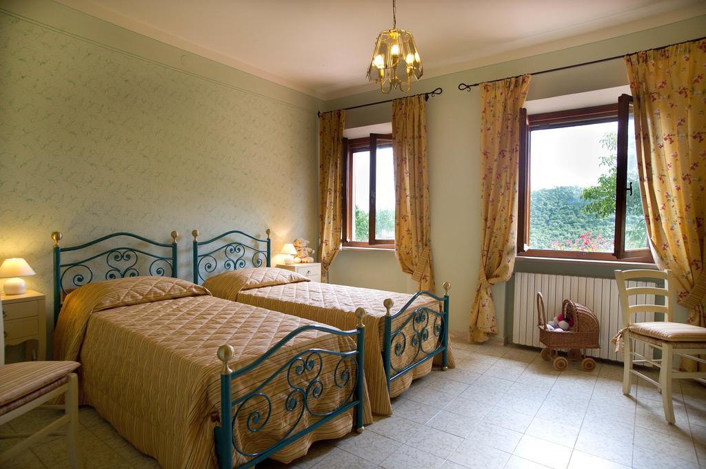 Agriturismo Podere Poggio Ai Cieli San Gimignano Phòng bức ảnh