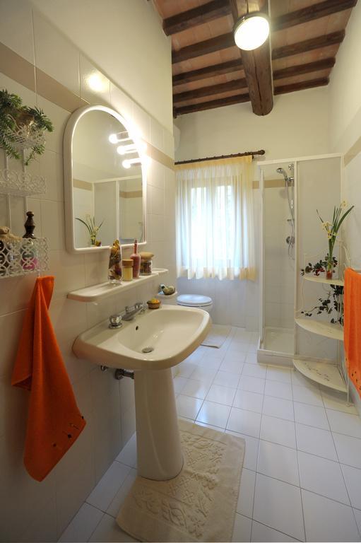 Agriturismo Podere Poggio Ai Cieli San Gimignano Phòng bức ảnh