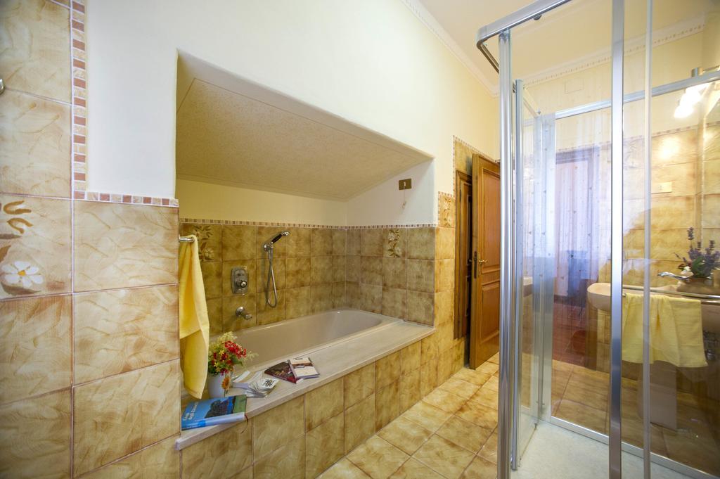 Agriturismo Podere Poggio Ai Cieli San Gimignano Phòng bức ảnh